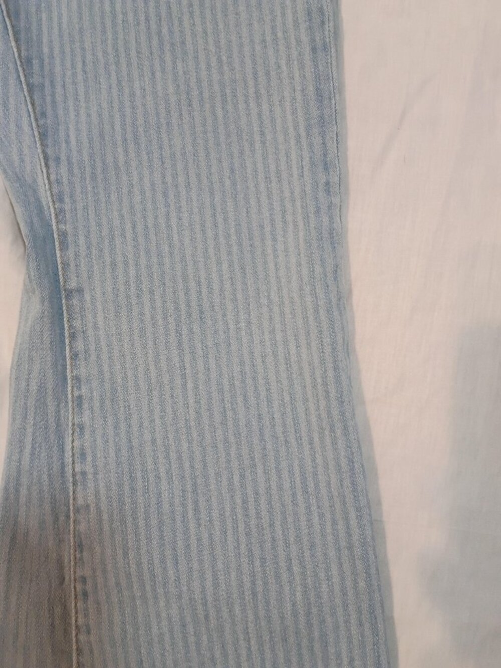 Levi's/Jeans/Womens 27/Light Wash/726 High Rise Flare Vertical Stripe Y2K Denim - Picture 3 of 8